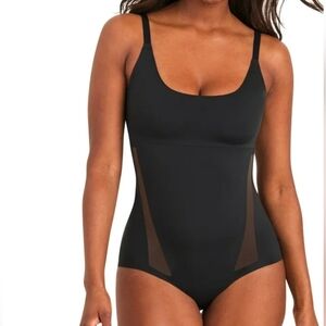 Maidenform Black Sculpting Bodysuit (Size Medium) NWT!